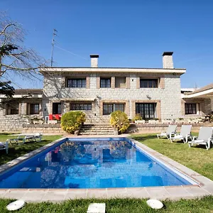 Center Villa